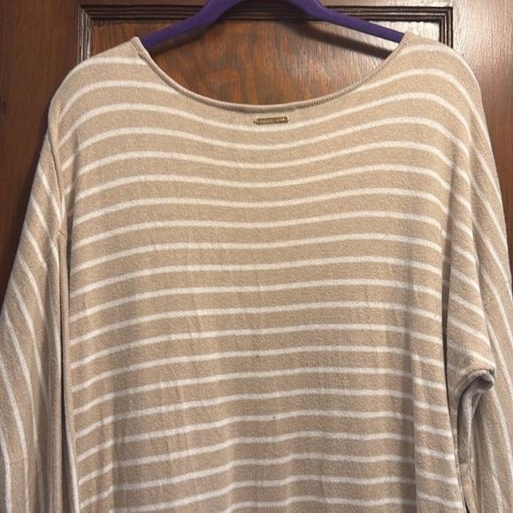Michael Kors Women’s Tan White Stripe Pullover Sweater Ties On The Side - Picture 10 of 12